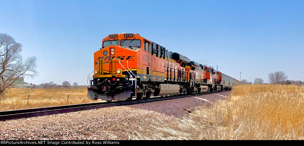 BNSF 6724